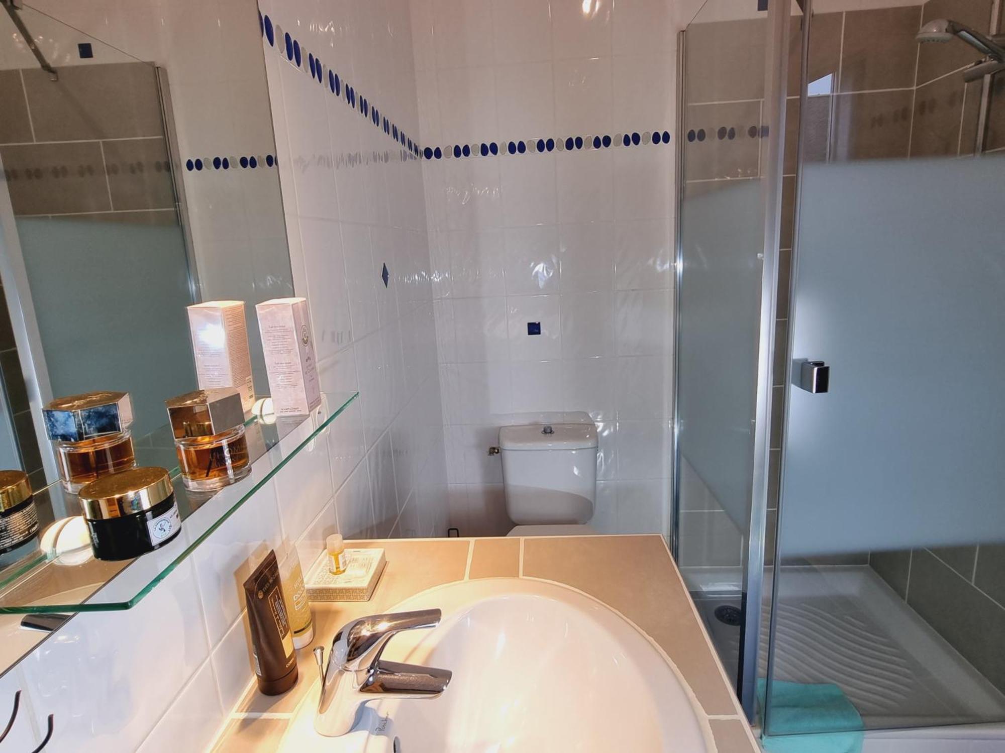Chambres D'Hotes "Le Clos De La Baie" Paimpol Room photo