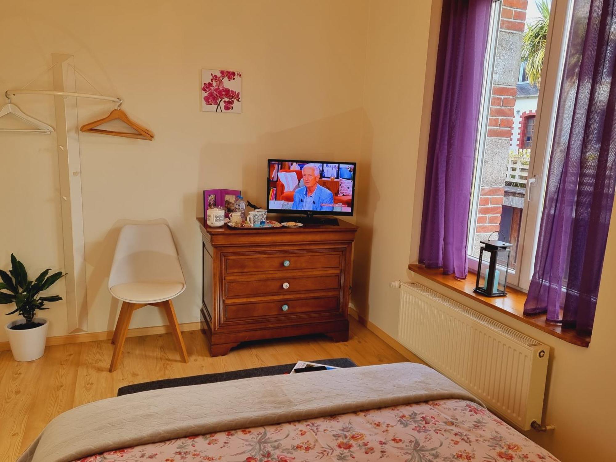Chambres D'Hotes "Le Clos De La Baie" Paimpol Room photo